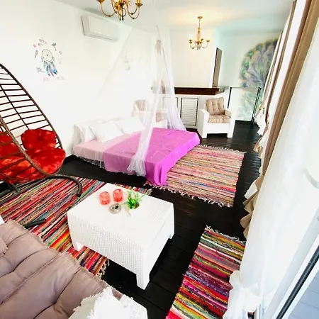 Exclusive Larnaca - 8 Sleeps - 2 Min From - Big Private Pool فيلة