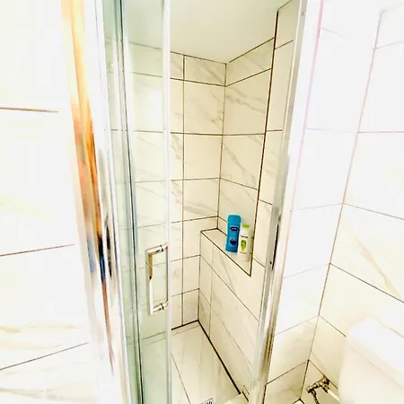 Exclusive Larnaca - 8 Sleeps - 2 Min From - Big Private Pool فيلة
