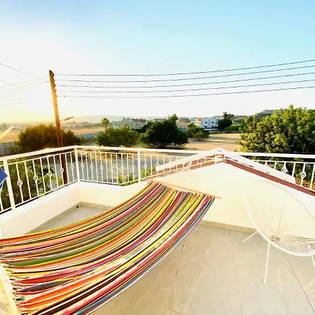 فيلة Exclusive Larnaca - 8 Sleeps - 2 Min From - Big Private Pool *