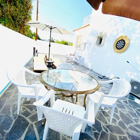 Exclusive Larnaca - 8 Sleeps - 2 Min From - Big Private Pool